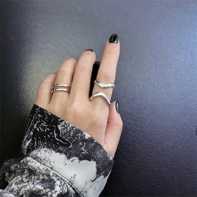 HOLLOW STAR RING