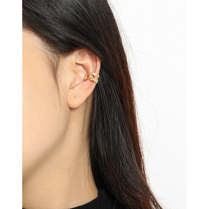 DOUBLE BARBED EAR CUFF (SINGLE)