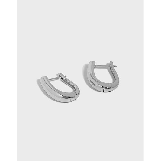 DAINTY HORSESHOE HOOPS