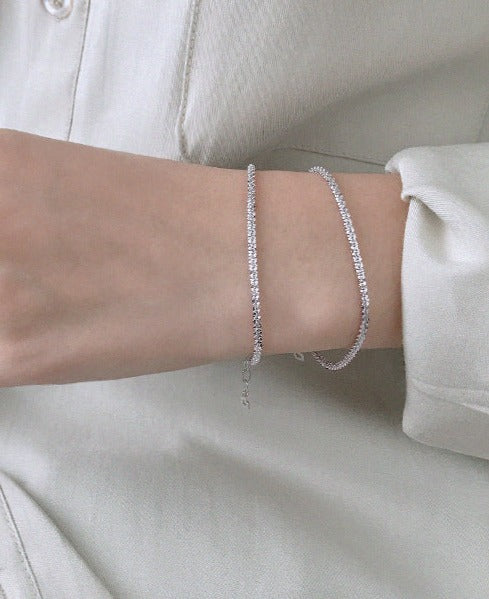 CRISS CROSS GLITTER BRACELET