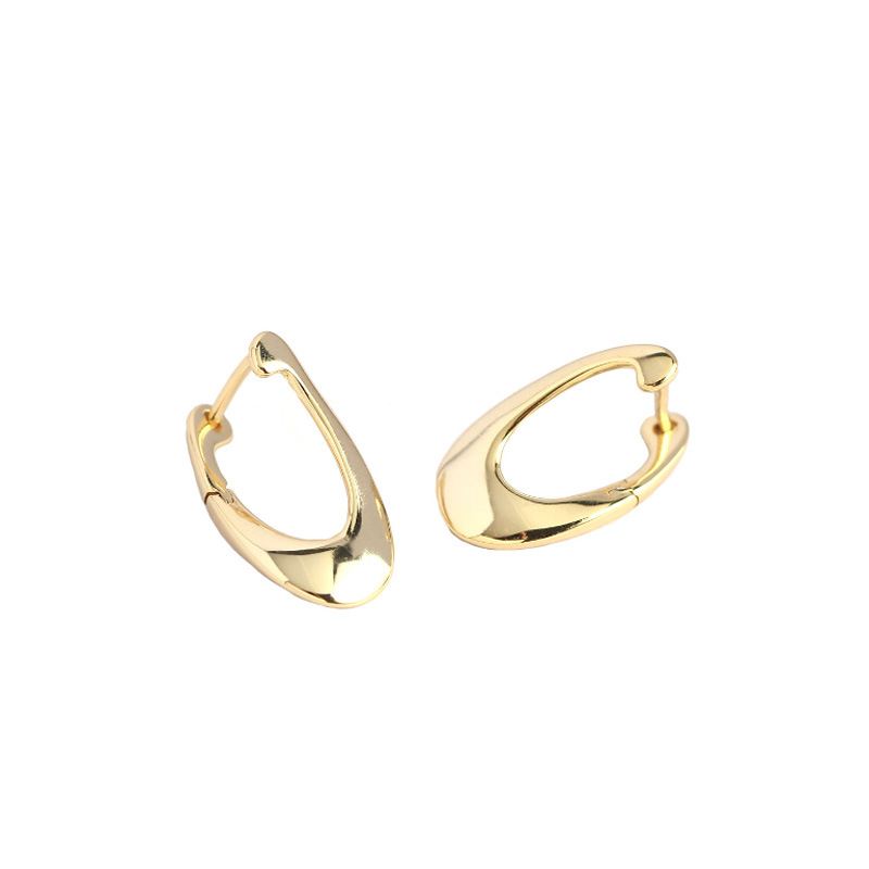 TWIST OVAL HOOPS