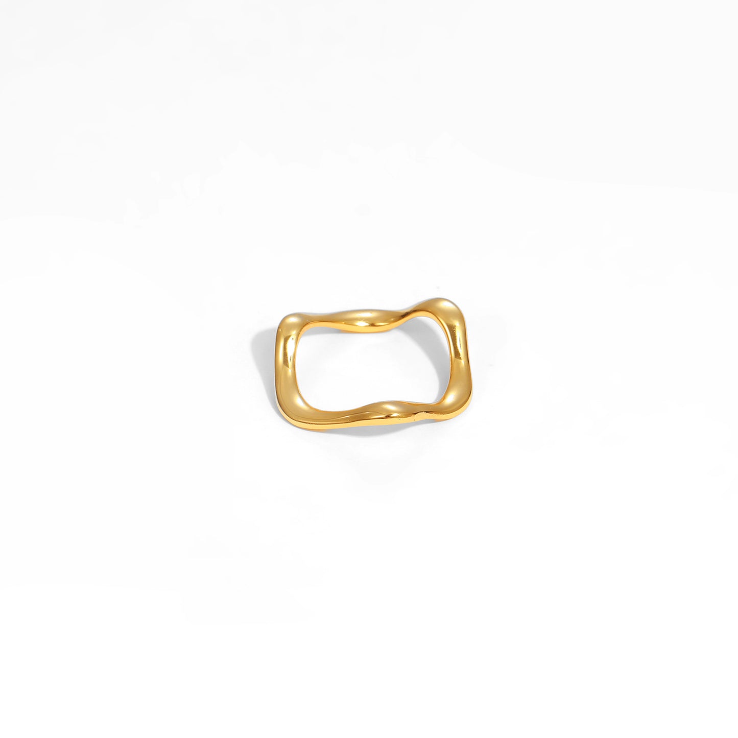 ESSENTIAL WAVE STACKER RING